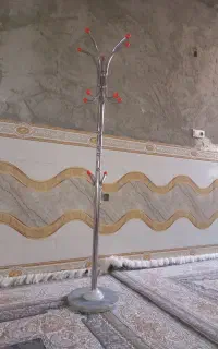 چوب لباسی ایستاده