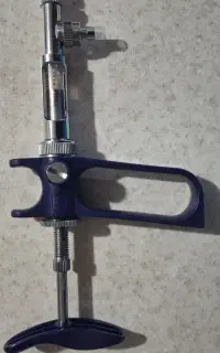 سرنگ اتوماتیک دامپزشکی