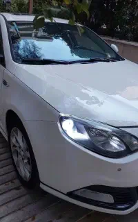 MG 6 مدل 2014 تک برگ سند، بدون رنگ