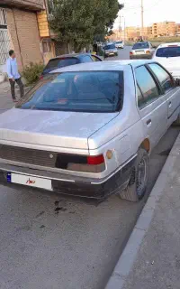 پژو روا ۸۷ نقره‌ای