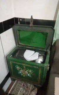 صندوق قدیمی روسی