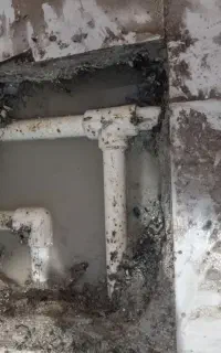 نم یابی کاشی کاری لوله کشی آب