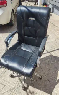 صندلی چرخان چرخدار