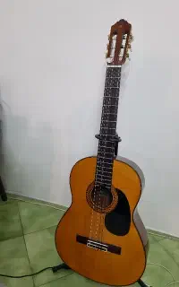 گیتار یاماها c80 سی۸۰