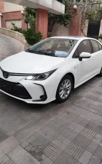 تویوتا کرولا 1800 هیبرید