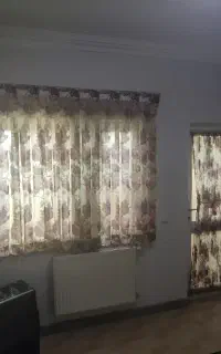 پرده اتاق خواب بنفش گلدار دو لایه
