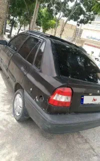 ۱۴۱ مدل ۸۴ مشکی دولت اباد زاوه