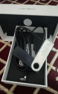 کیف پول لجر اس فرانسه اصل