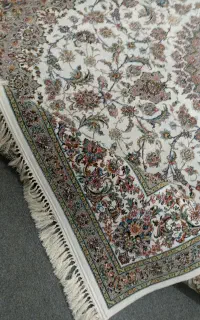 یک تخته فرش 9متری 700شانه طوسی روشن