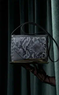 استخدام در کارگاه کیف