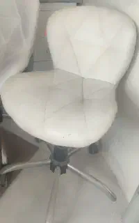 صندلی چرخدار مدل زین اسبی