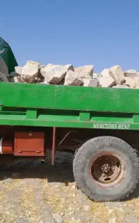 حمل مصالح ساختمانی با نیسان و ۹۱۱ کمپرسی