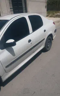 ۲۰۶ صندوقدارمدل ۹۰