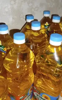 ۲۵ تا روغن ۱ ونیم لیتری و ۸۱۰ گرمی یک عدد ۵ لیتری