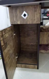 میز تحریر و کامپیوتر