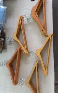 چوبکارفلزی و طرح چوب و مشکی