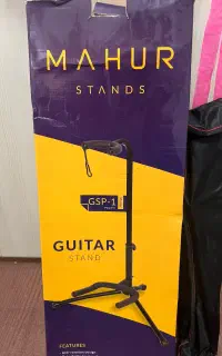 پایه نگه دارنده گیتار و پایه نت