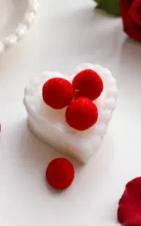 شمع پینترسی کیک قلبی