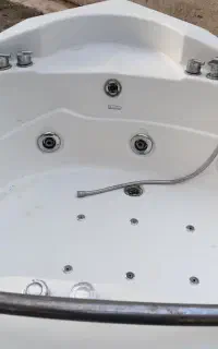 وان جکوزی حمام گوشه
