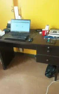 میز و صندلی