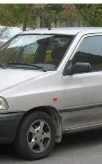 پراید نقره‌ای مدل۹۰