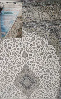 قالی در حد نو