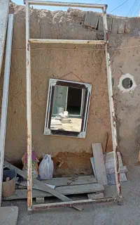 درورودی و پنجره در روستای صومعه