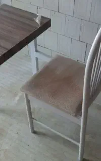 میز تحریر یا میز لب تاب