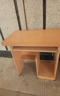 میز تحریر  کوچک