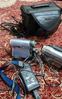 دو عدد دوربین فیلم برداری سونی
