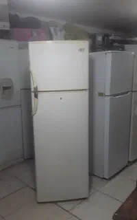یخچال فریزر  ۲ در  ال  جی    ۱۶ فوت کاملا سالم