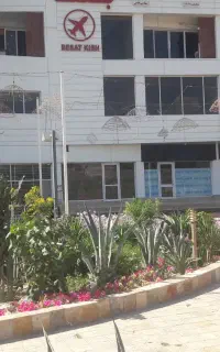 دیپلمات مرکز شهر ۲۶متر همکف داخل بازار موقعیت خوب