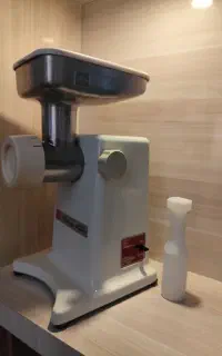 چرخ گوشت قدیمی توشیبا ، اصل ژاپن ، آکبند