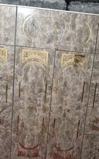 کمد لحاف و ظروف و لباس