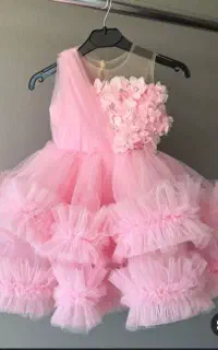 نیازمند لباس دخترانه یا اسپرت نوزادی تا 3 سال