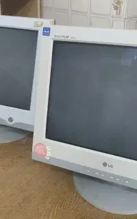 تعدادی مانیتور LG کم کار
