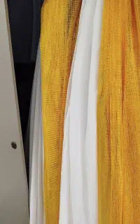 پرده حریر سفید