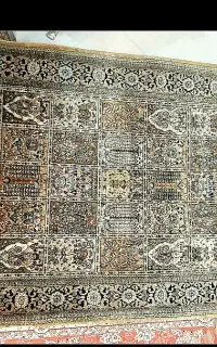 فرش قالیچه ابریشم دستباف قم قدیمی سالم