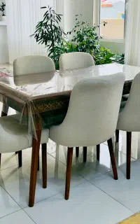 میز غذاخوری تمیز و سالم ۶نفره