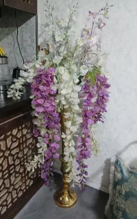 گل مصنوعی ۷ شاخه به همراه گلدان سالم