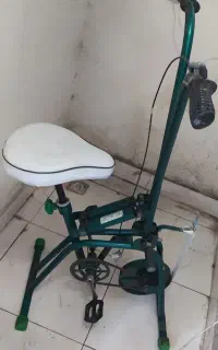 دوچرخه ثابت قدیمی