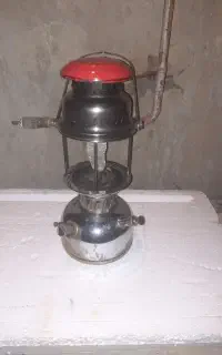 چراغ زنبوری قدیمی