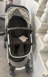 کالسکه و کریر مادرکر