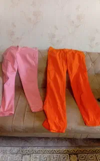 ۲ عدد شلوار دخترانه سایز ۳۸ تا ۴۰