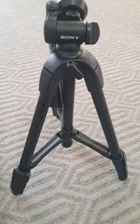 سه پایه دوربین سونی