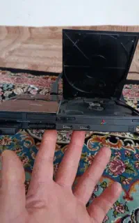 سونی۲ در حد با سه عدد دسته