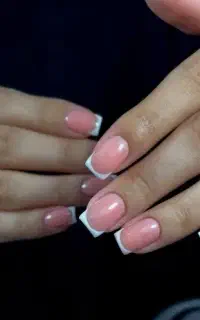 کاشت ناخن جذاب