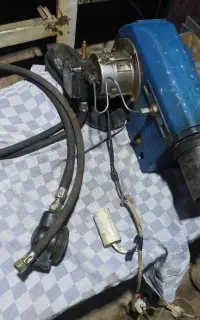 دو عدد مشعل ایران رادیات برای گلخانه وغیره