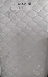 تشک کودک برند گلد ۲عدد میباشد سایز۱۳۵×۸۰