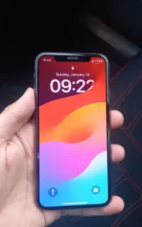 آیفون Xs پلمپ همراه با وسایل جانبی کامل